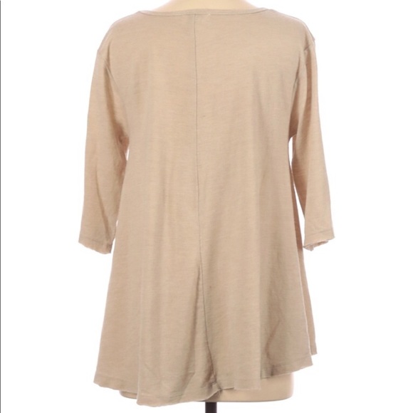 Umgee small oversized tan high low top; side slits - Picture 3 of 9
